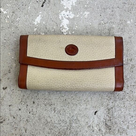 Dooney & Bourke Cream and Brown Clutch wallet - Picture 1 of 10